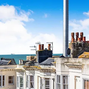 I360 Penthouse: Seaside Retreat With Private Rooftop Brighton